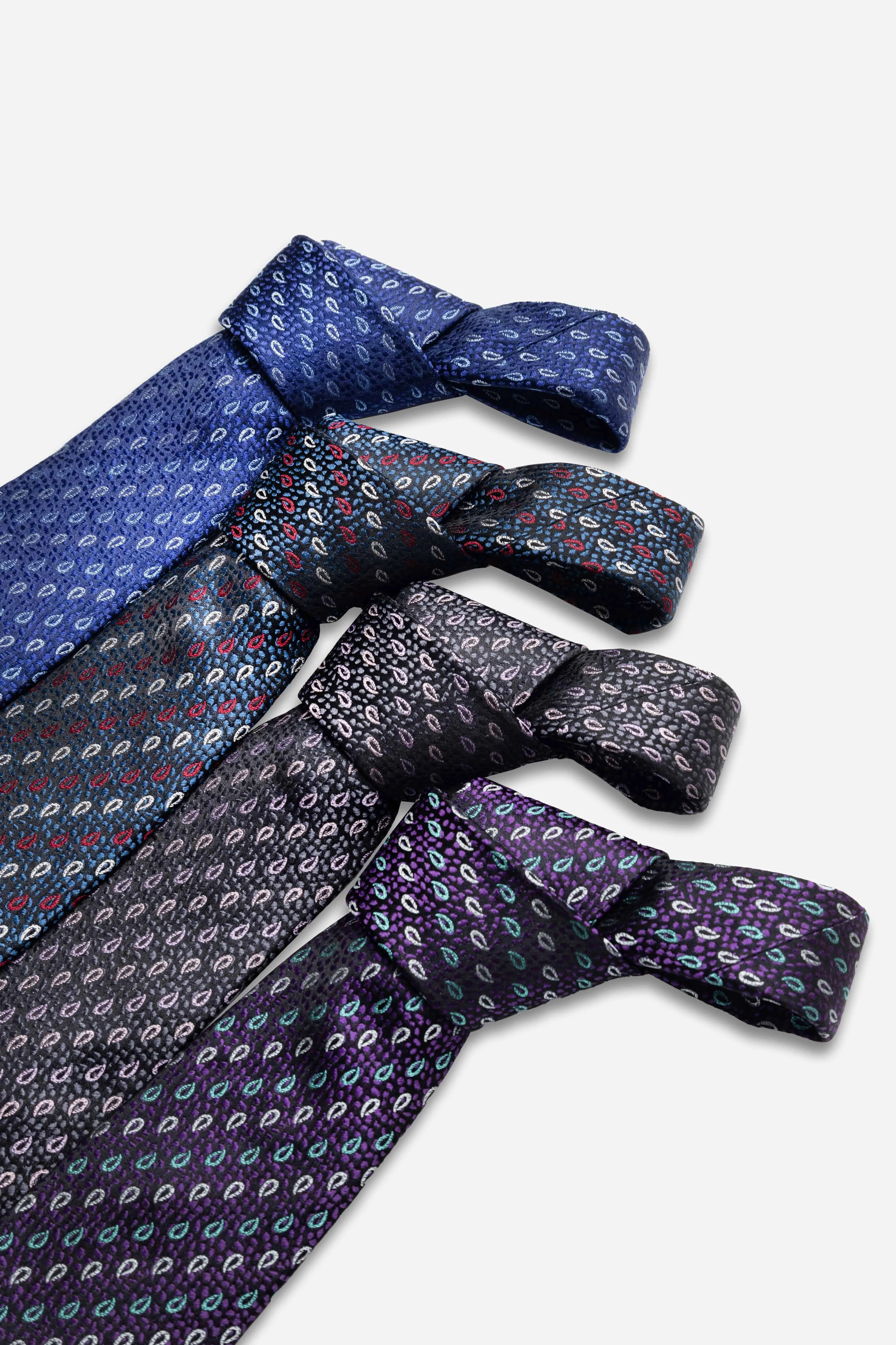 Danbury Paisley Silk Tie, Grey / Pink