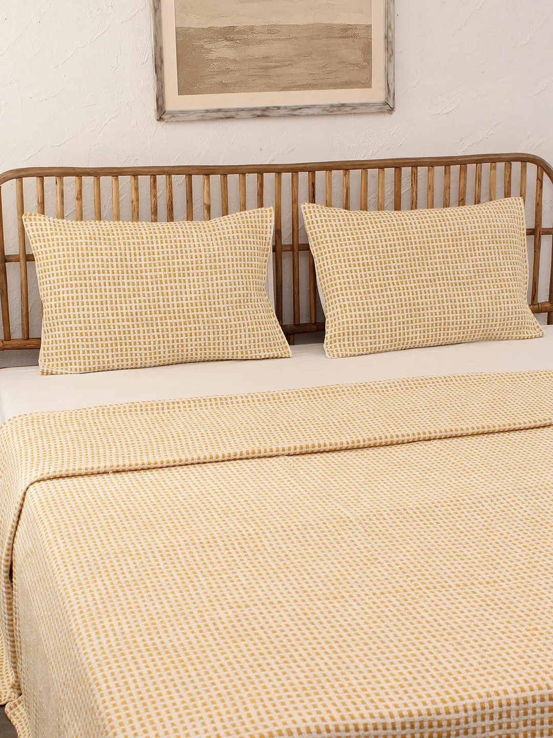 Girnar Double Bedcover (Yellow)