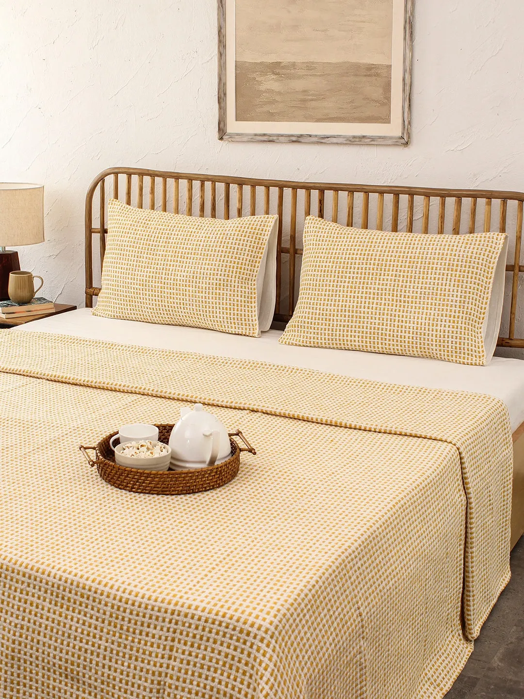 Girnar Double Bedcover (Yellow)