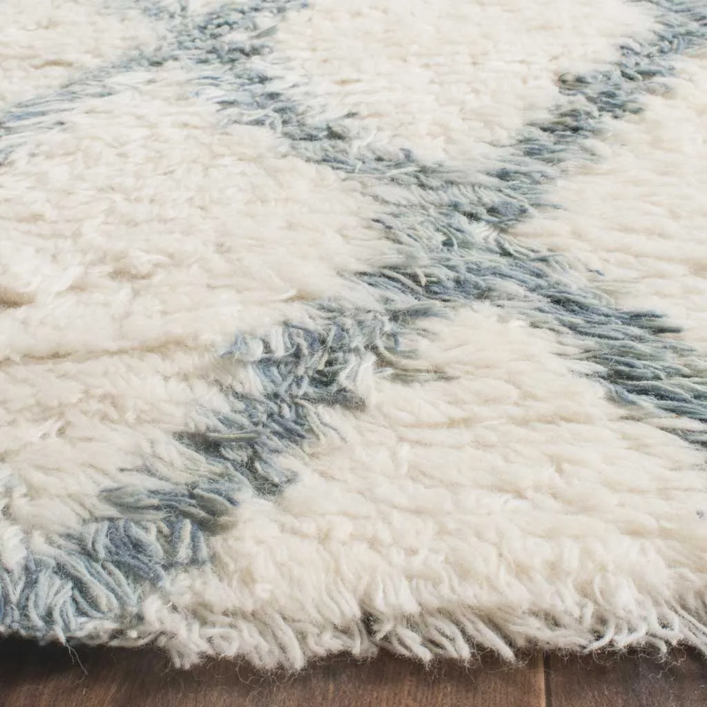 Kenya Ivory/Blue Area Rug