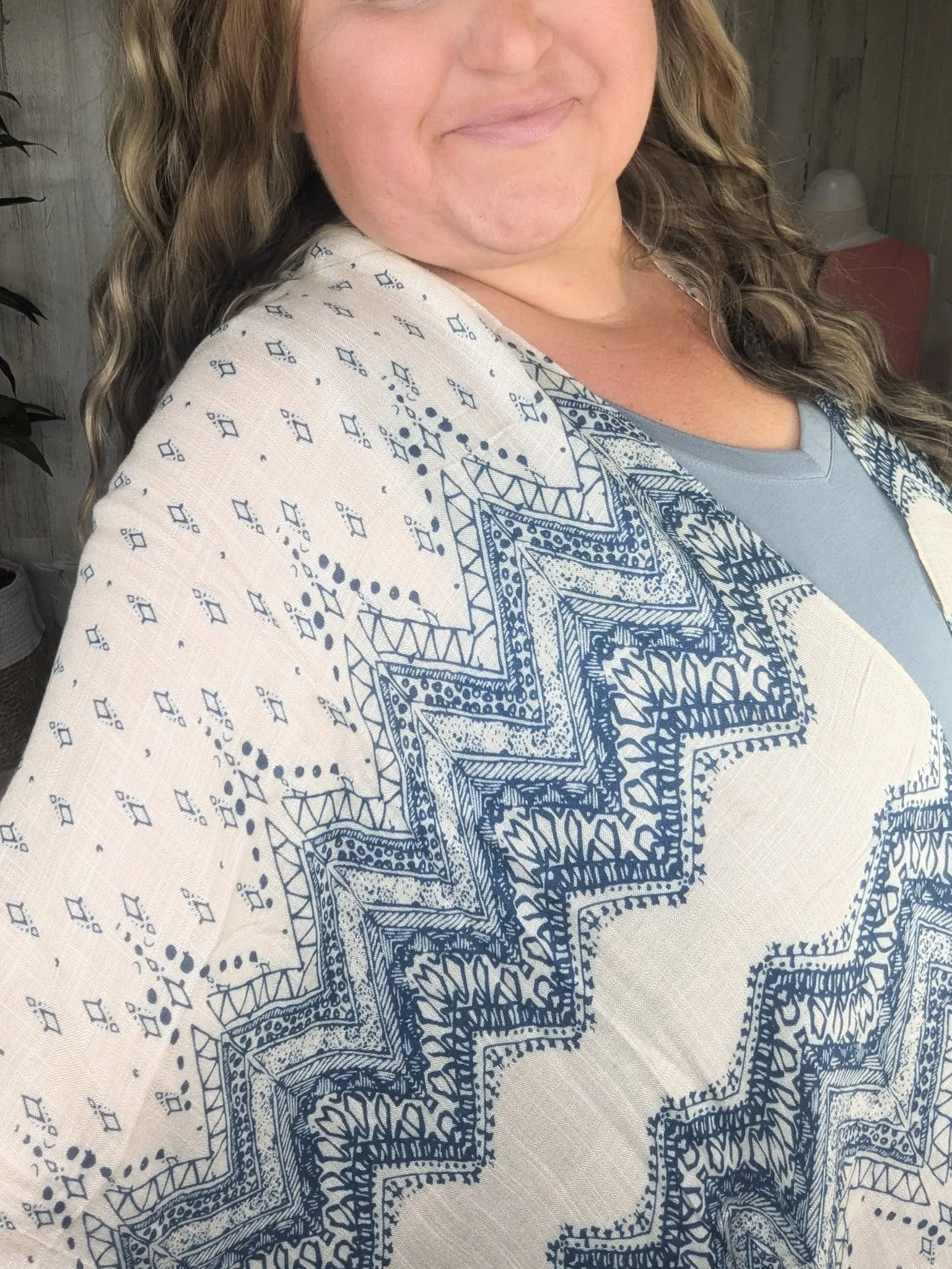 Maggie Boho Chevron Kimono in Natural   Navy