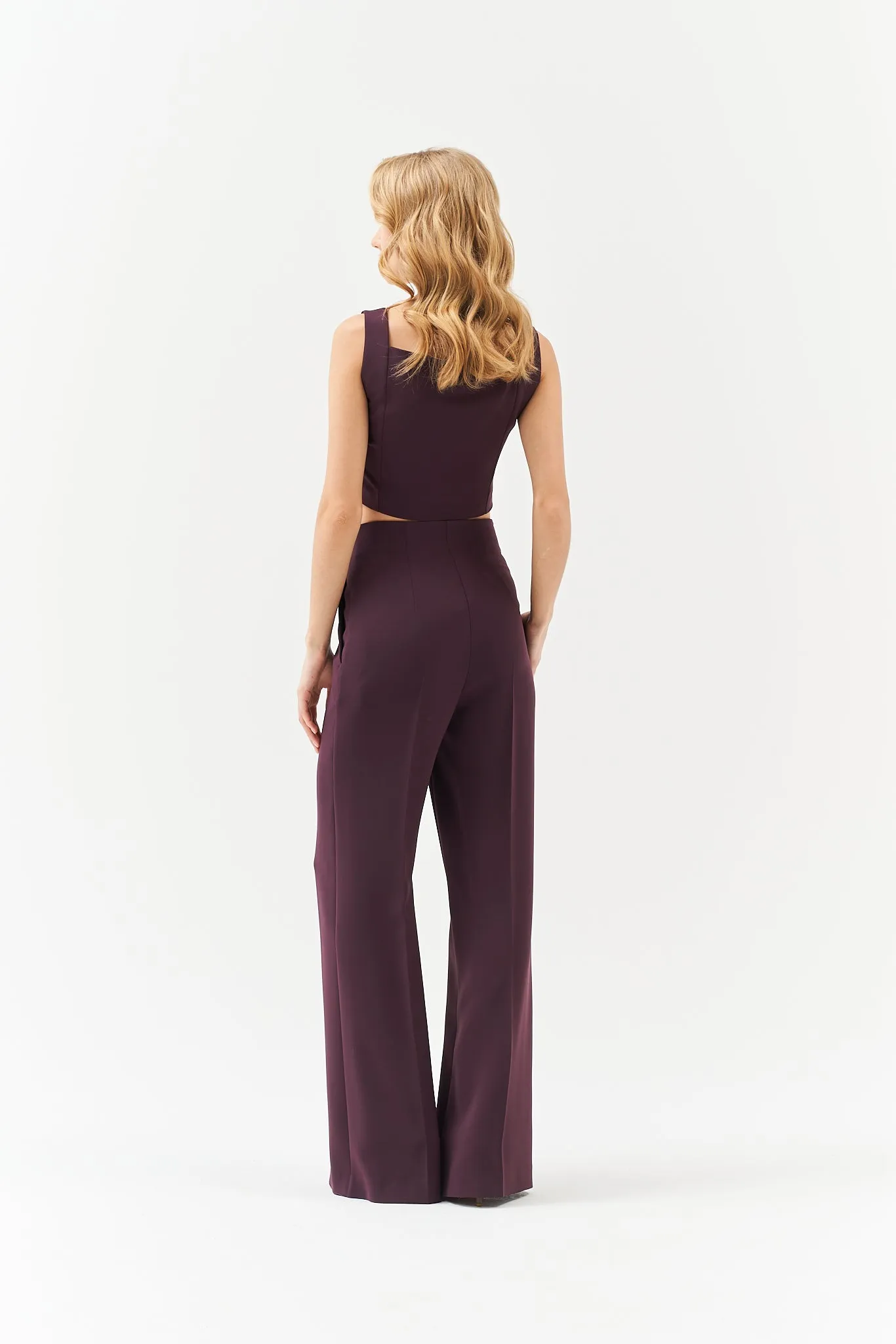SHORT TOP IN BURGUNDY